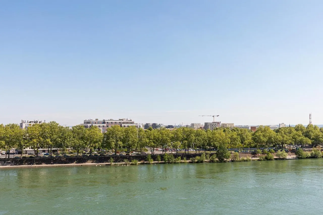 Dify Le Quai Perrache Apartment Lyon